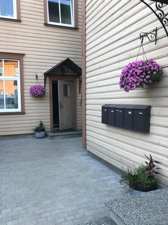 Spacious Holiday Apartment With Wifi And Parking Пярну Екстериор снимка